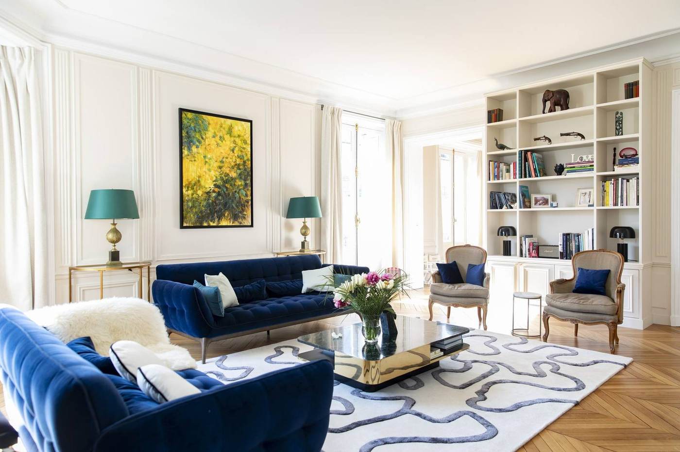 Grand salon haussmannien rénové par Du Cray